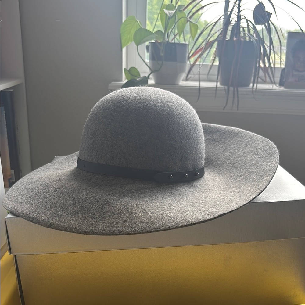 Halogen Gray Wide-Brimmed Hat
